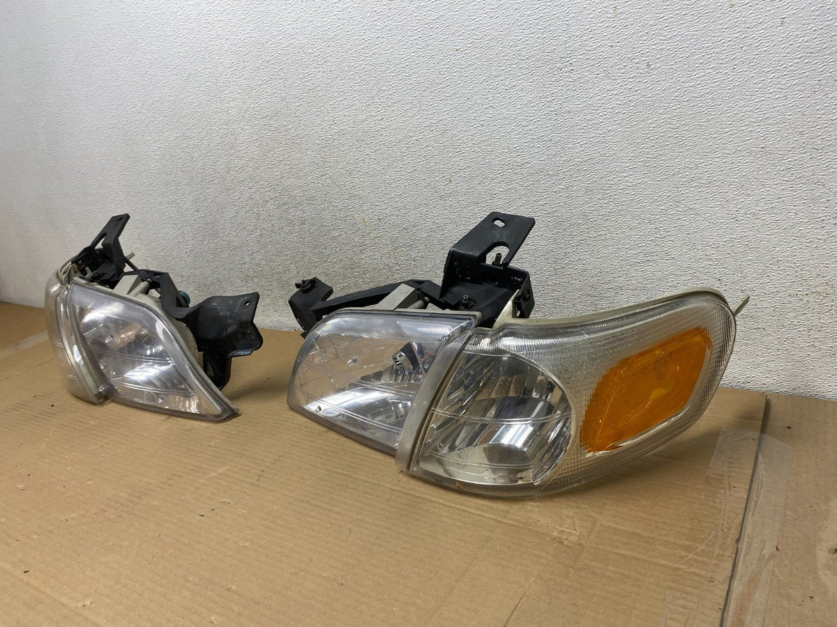 1997 to 2005 Chevrolet Venture Montana Left+Right Headlights TYC AG9314 DW2