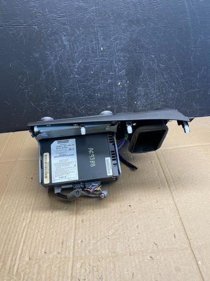 2006 - 2011 Honda Civic Radio AM/FM Climate Control Air Vent Bezel AC9388 DG3