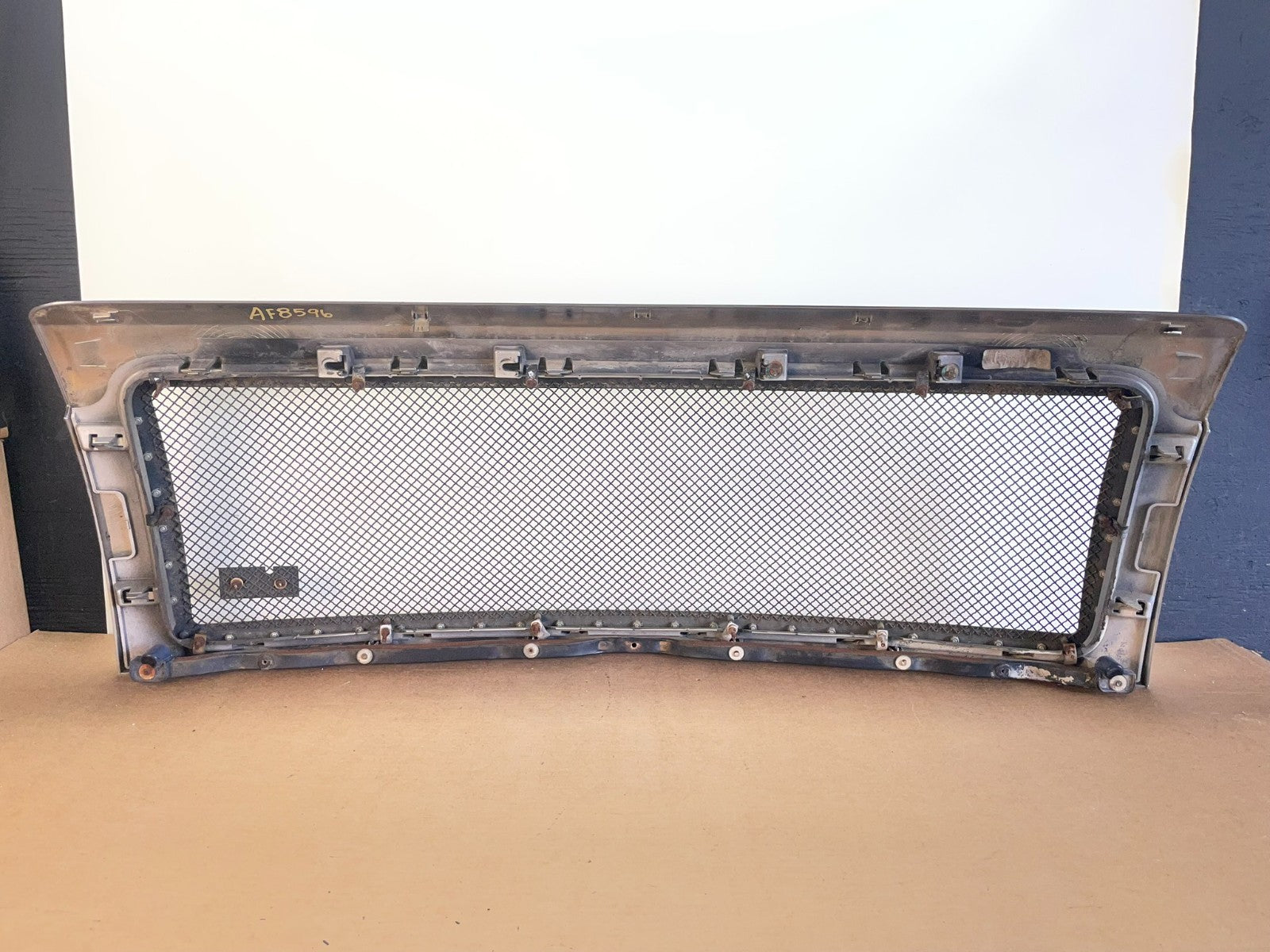 2009 to 2014 Ford F-150 F150 XLT Chrome Front Upper Grille Grill AF85963