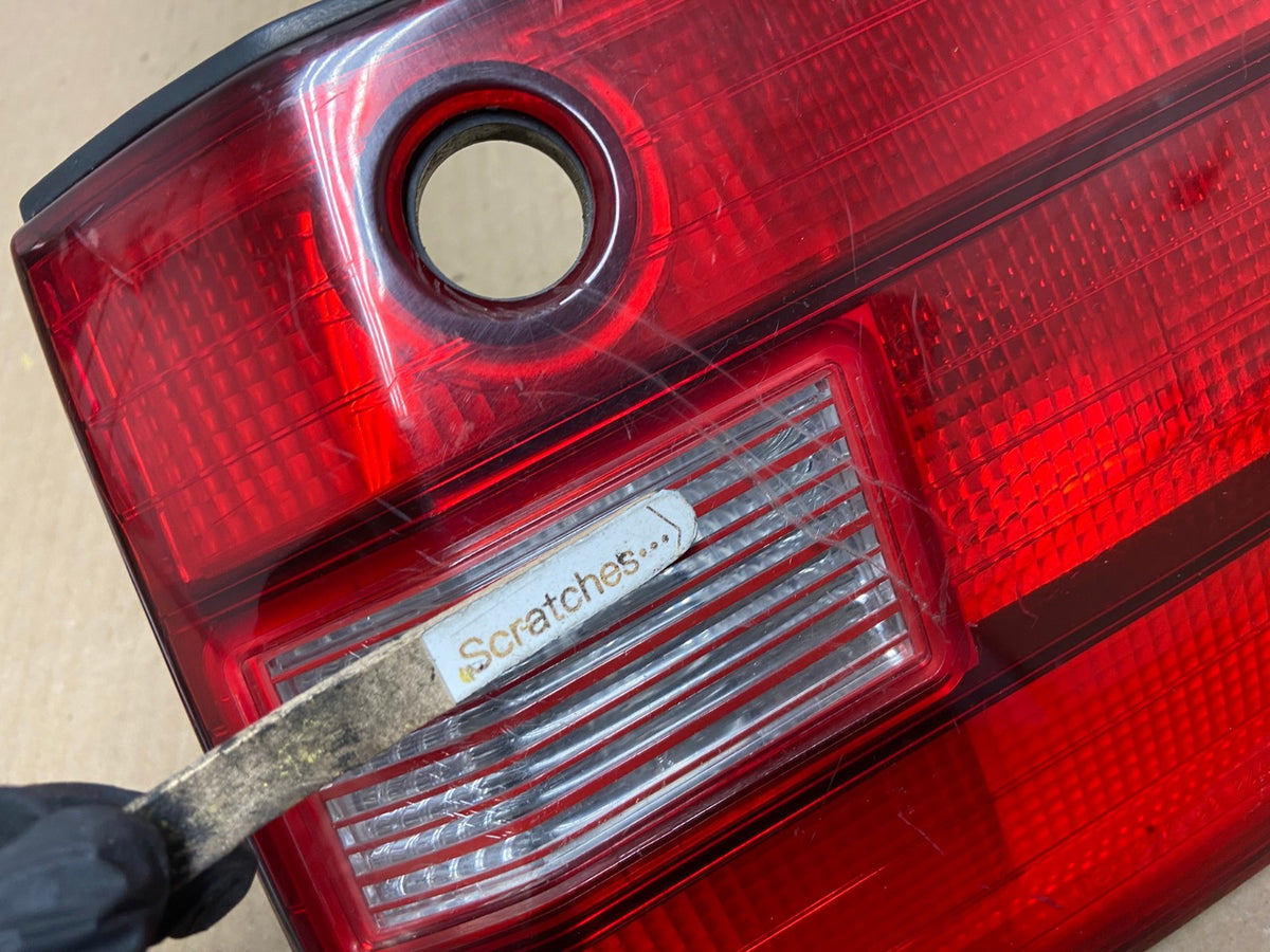 1995 to 1997 Lexus LS400 Right Passenger RH Side Inner Tail Light AH5941 LK3