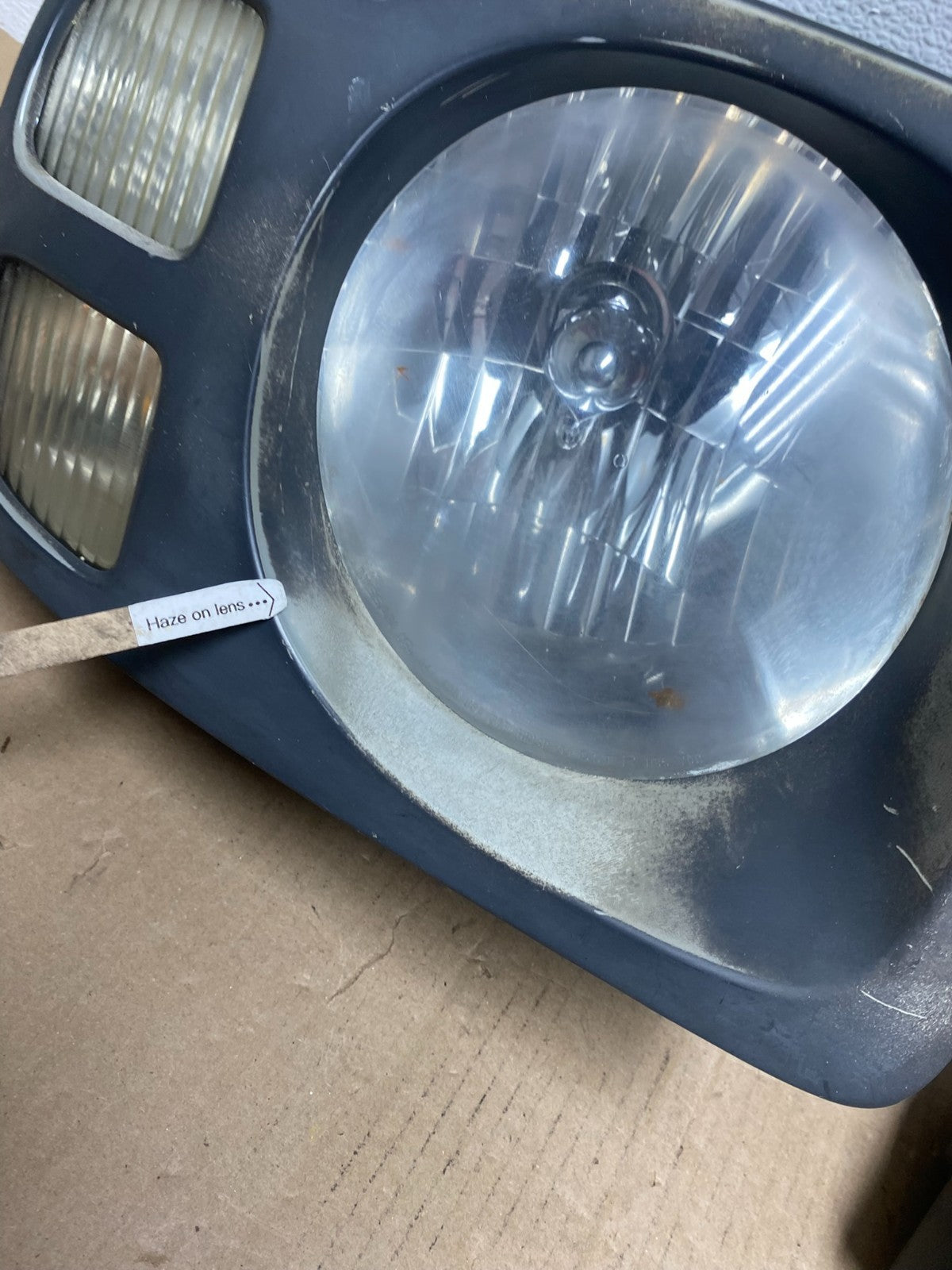 2002 2003 2004 Nissan Xterra Left+Right Side Headlights AE7223 DW5