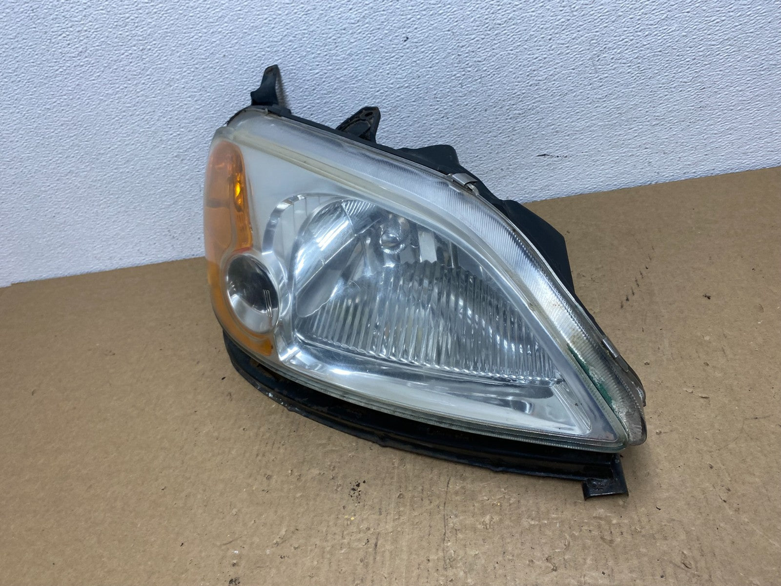 2001 - 2003 Honda Civic Coupe Headlight Halogen Right Passenger Rh AC1309 DW1