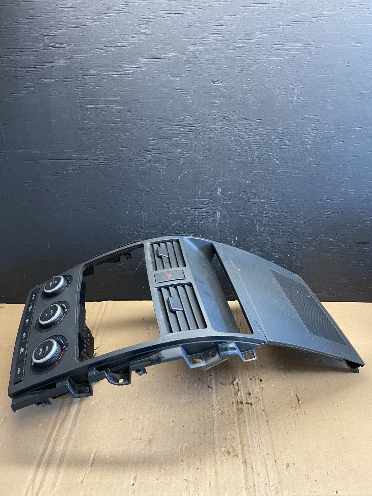2007 - 2009 Mazda CX-9 Radio Dash Trim Bezel W/Vent AC Climate Control AB8936 DG3