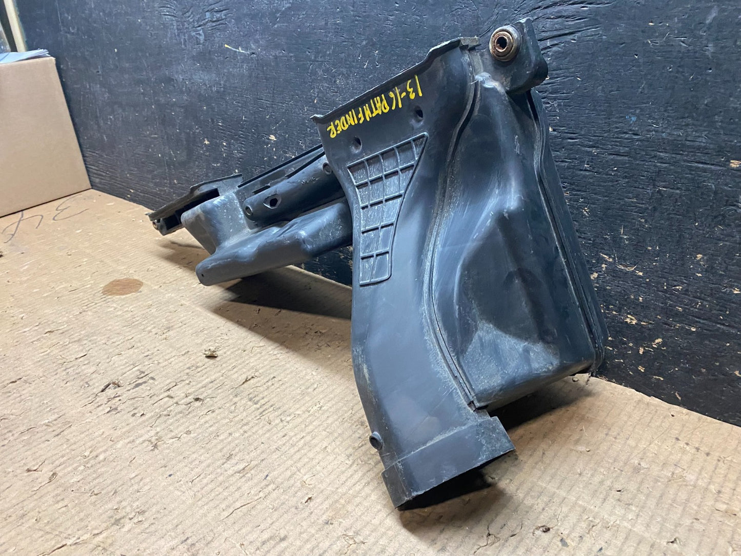 2013 to 2016 Nissan Pathfinder Upper Air Intake Duct Y6605 DG7