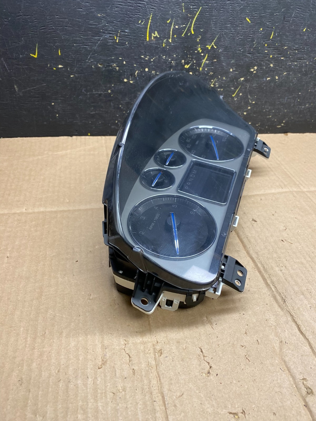 2007 to 2014 Cadillac Escalade Instrument Speedometer Cluster Gauge aa4674 DG2