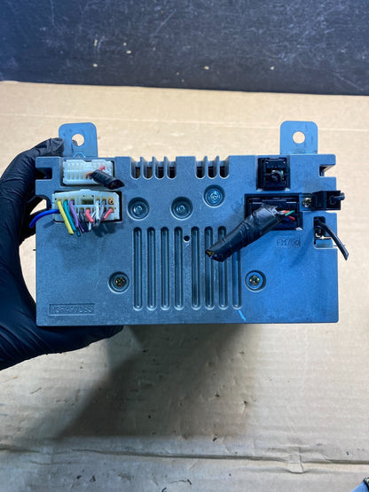 2006 Subaru Tribeca CD Player Radio Receiver Control AE8189 DG5