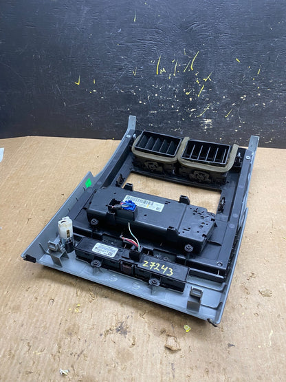 2008 to 2012 Jeep Liberty Dash Climate Temperature Control Radio Bezel Z7243 DG3