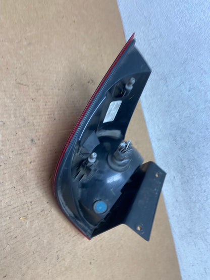 2009 to 2014 Volkswagen Routan Left Driver LH Side Tail Light AD4673 LK4