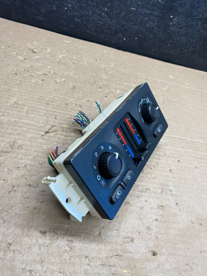 2003 to 2006 Chevrolet Silverado HVAC Heater Climate Control Module AG8395 DG1