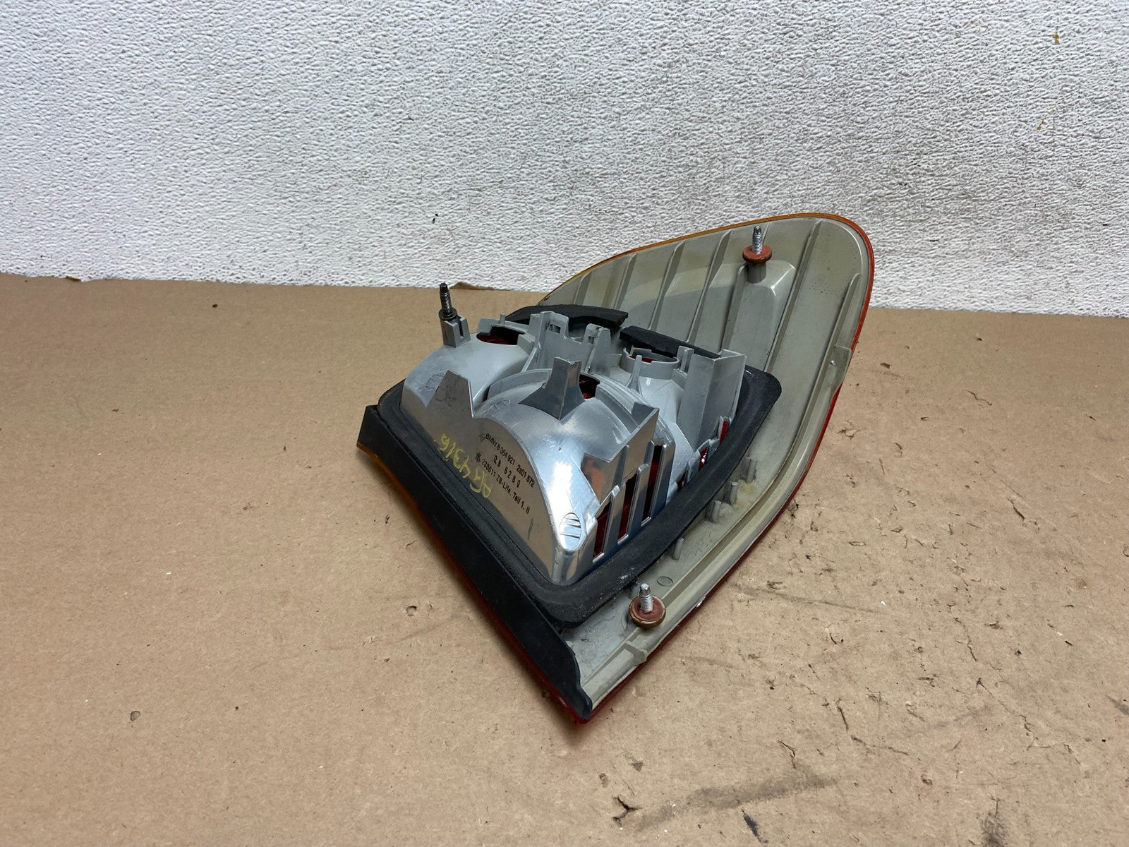 1999-2001 BMW 325i 330i E46 Left Driver LH Tail Light AG43165