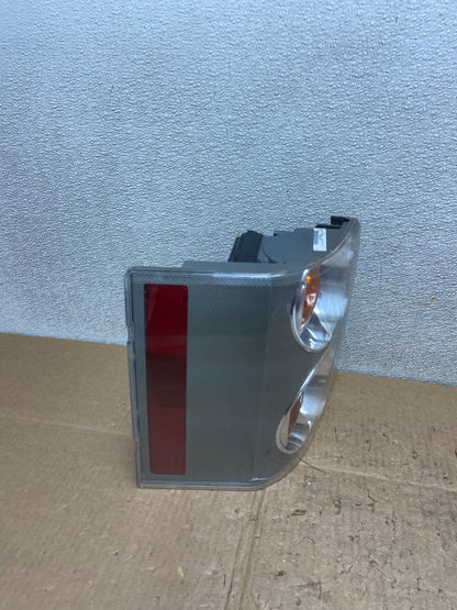 2003-2005 Land Rover Range Rover L322 Left Driver LH Tail Light Oem Y9040 DG2