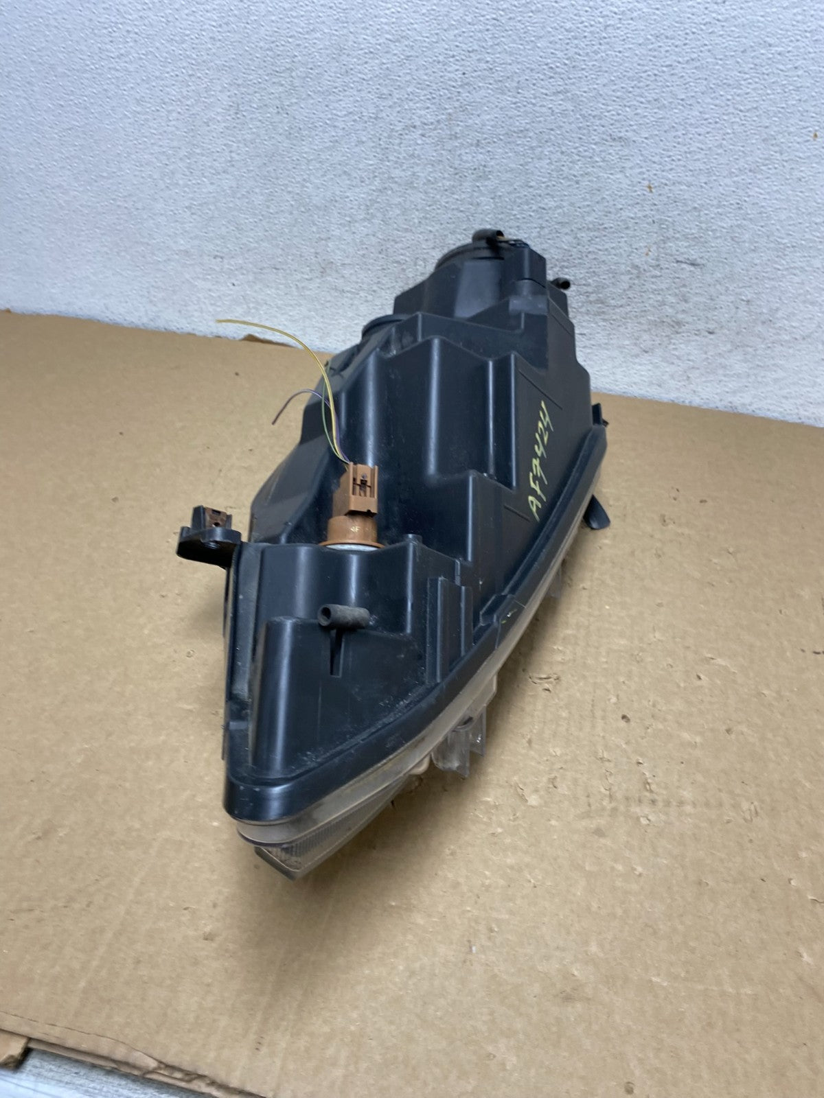 2010 2011 2012 Ford Fusion Right Passenger RH Headlight Halogen AF7424 DW8