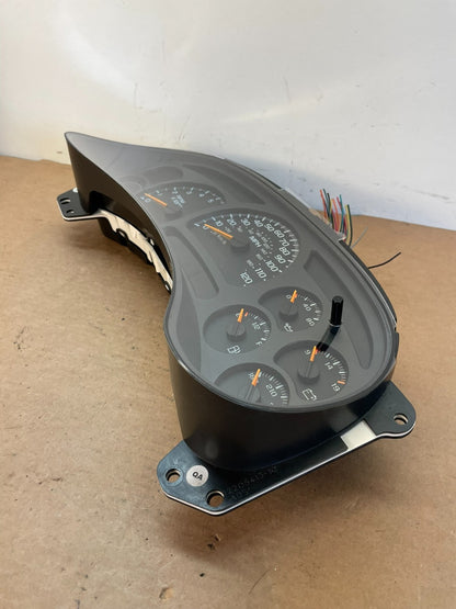 2003 to 2006 Chevrolet Silverado Speedometer Instrument Cluster AG0753 DG2
