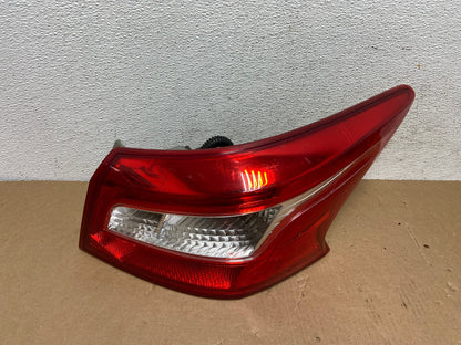 2016 2017 2018 Nissan Sentra Right Passenger RH Side Tail Light AD7898 LK0