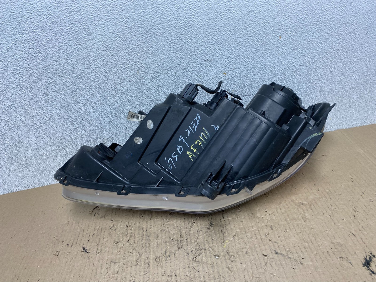 2011 2012 2013 2014 Chrysler 200 Right Passenger Halogen Headlight AF7111 DW6