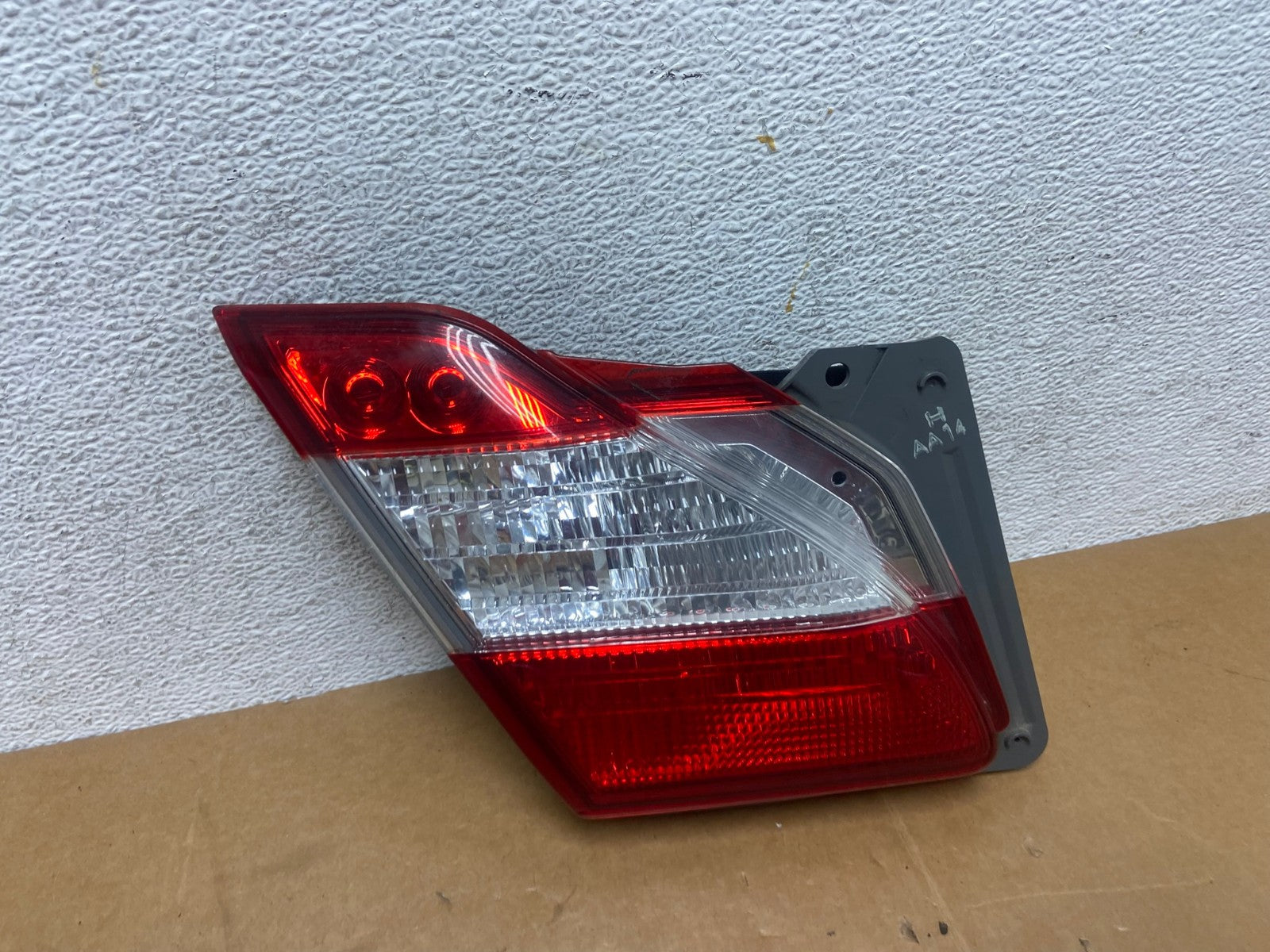 2011 2012 2013 Infiniti M37 M56 Left Driver LH Inner Tail Light AE0432 LK0