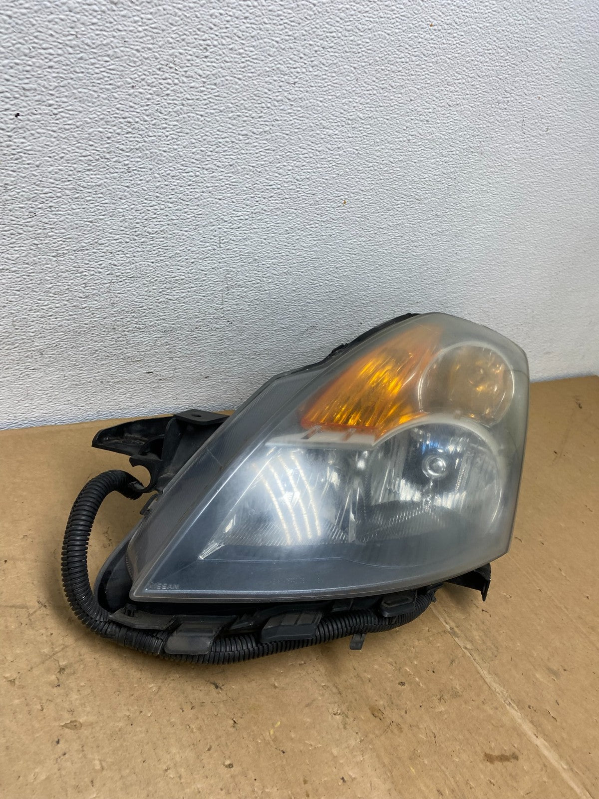 Sedan 2007 2008 2009 Nissan Altima Left Driver Headlight AD1201 DW2