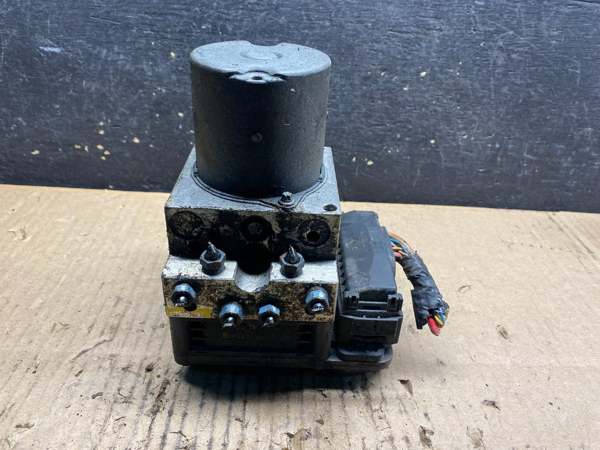 2007 to 2010 BMW X5 E70 ABS Anti-Lock Brake Pump 3451 6795778 V0773 DG0