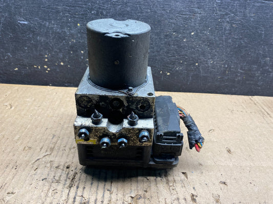 2007 to 2010 BMW X5 E70 ABS Anti-Lock Brake Pump 3451 6795778 V0773 DG0