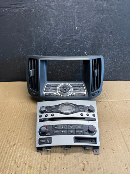 2007 to 2010 Infiniti G35 G37 Radio Player Climate Control Panel Bezel AC9602 DG0