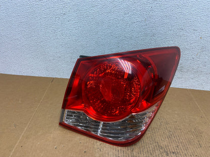 2011 2012 2013 2014 Chevrolet Cruze Right Passinger RH Side Tail Light AE0600 LK0