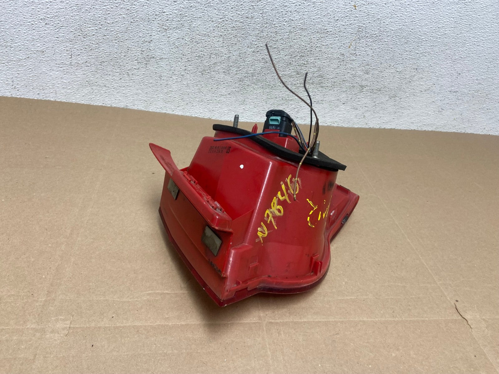 2006 to 2010 Volkswagen Passat Sedan Left Driver Side Tail Light AE4840 LK8