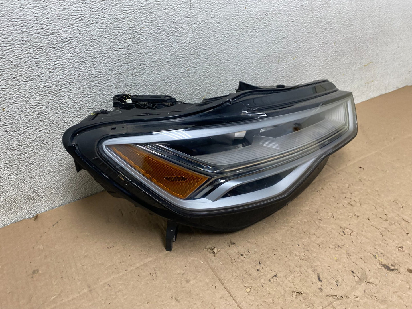2016-2018 Audi A6 Sedan LED Right Passenger Rh FULL LED Headlight OEM W1119 C DG2