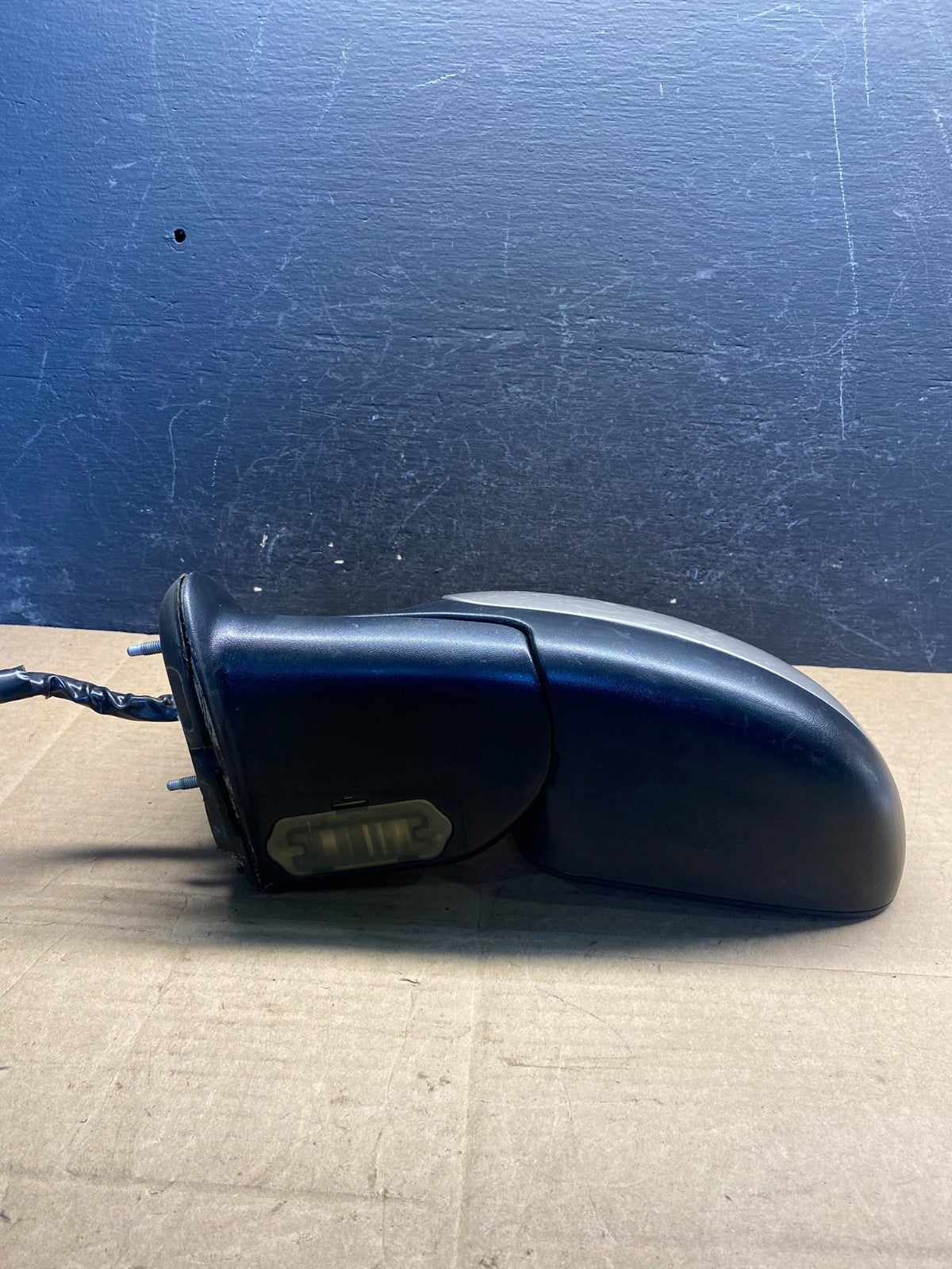 2003-2006 Chevrolet Tahoe Suburban Left Driver LH Turn Door Mirror AE8276 DW3