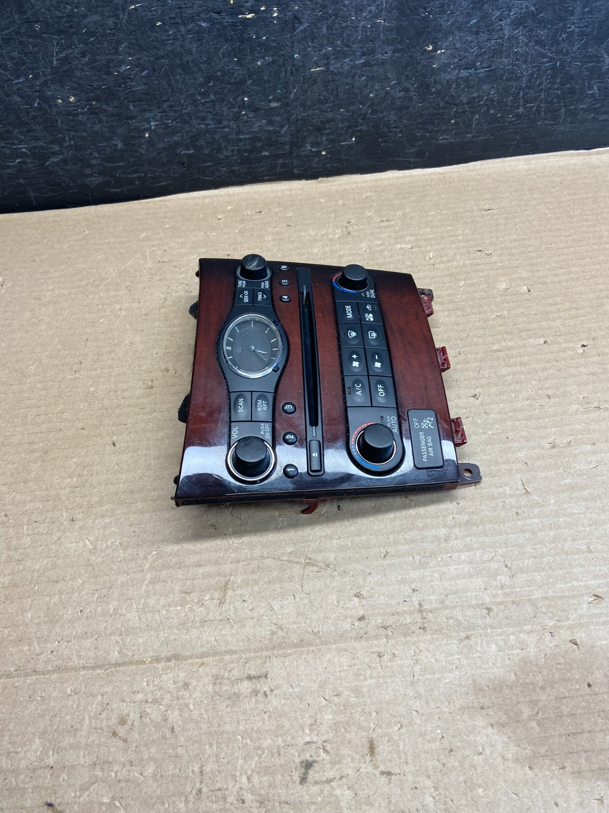 2009-2017 QX50 QX70 FX35 EX35 Radio Player Climate Control Panel Bezel AH3516 DG1
