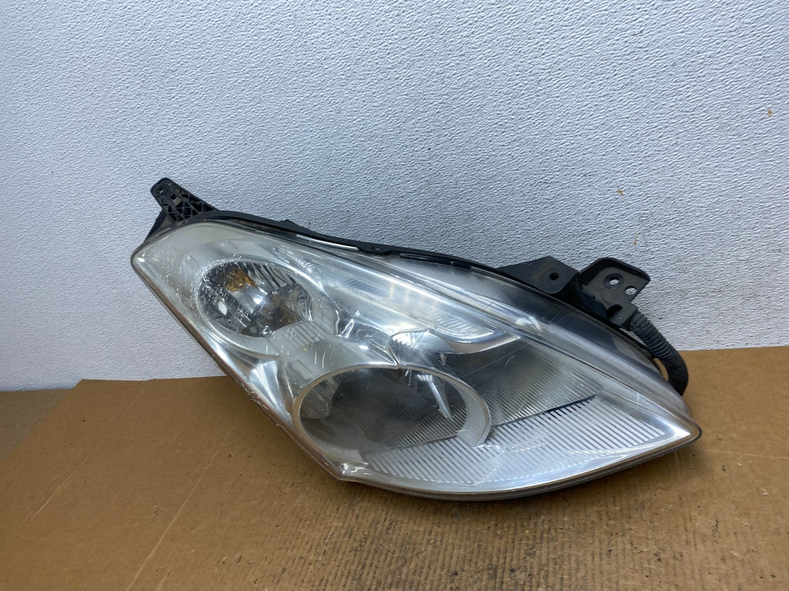 Sedan 2010 2011 2012 Nissan Altima Headlight Right Passenger Rh AE1602 DW1