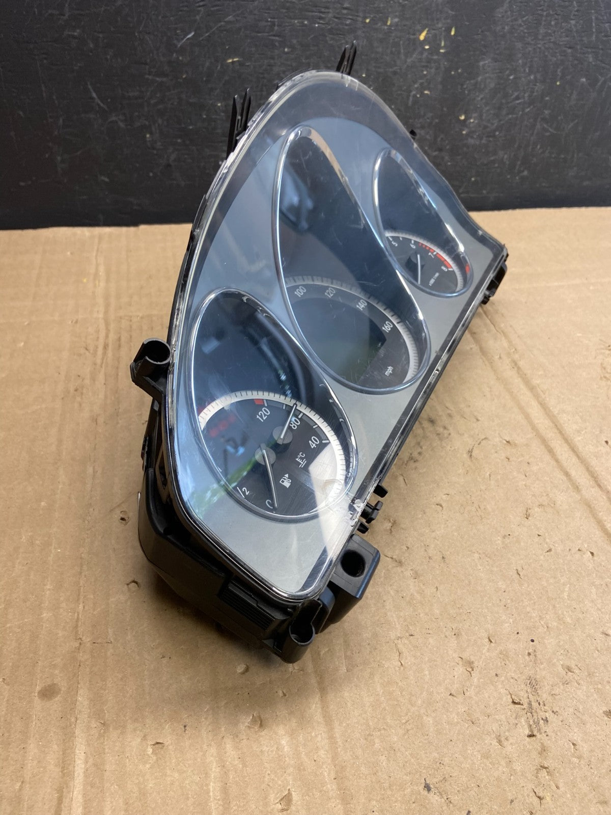 2008-2011 Mercedes W204 C300 C350 Instrument Cluster Speedometer AD7178 DG2