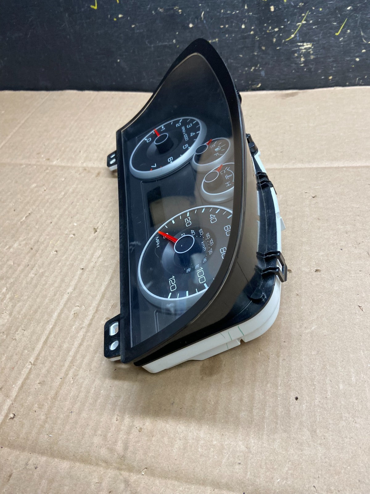 2009  Ford Fusion Instrument Speedometer Gauge Cluster OEM y2225 DG3