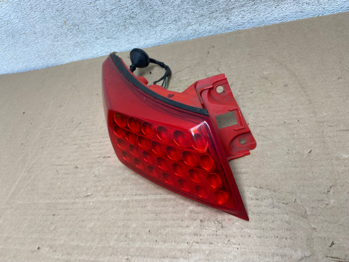 2003-2008 Infiniti FX35 FX45 Driver Left LH Side Tail Light AH9457 LK1