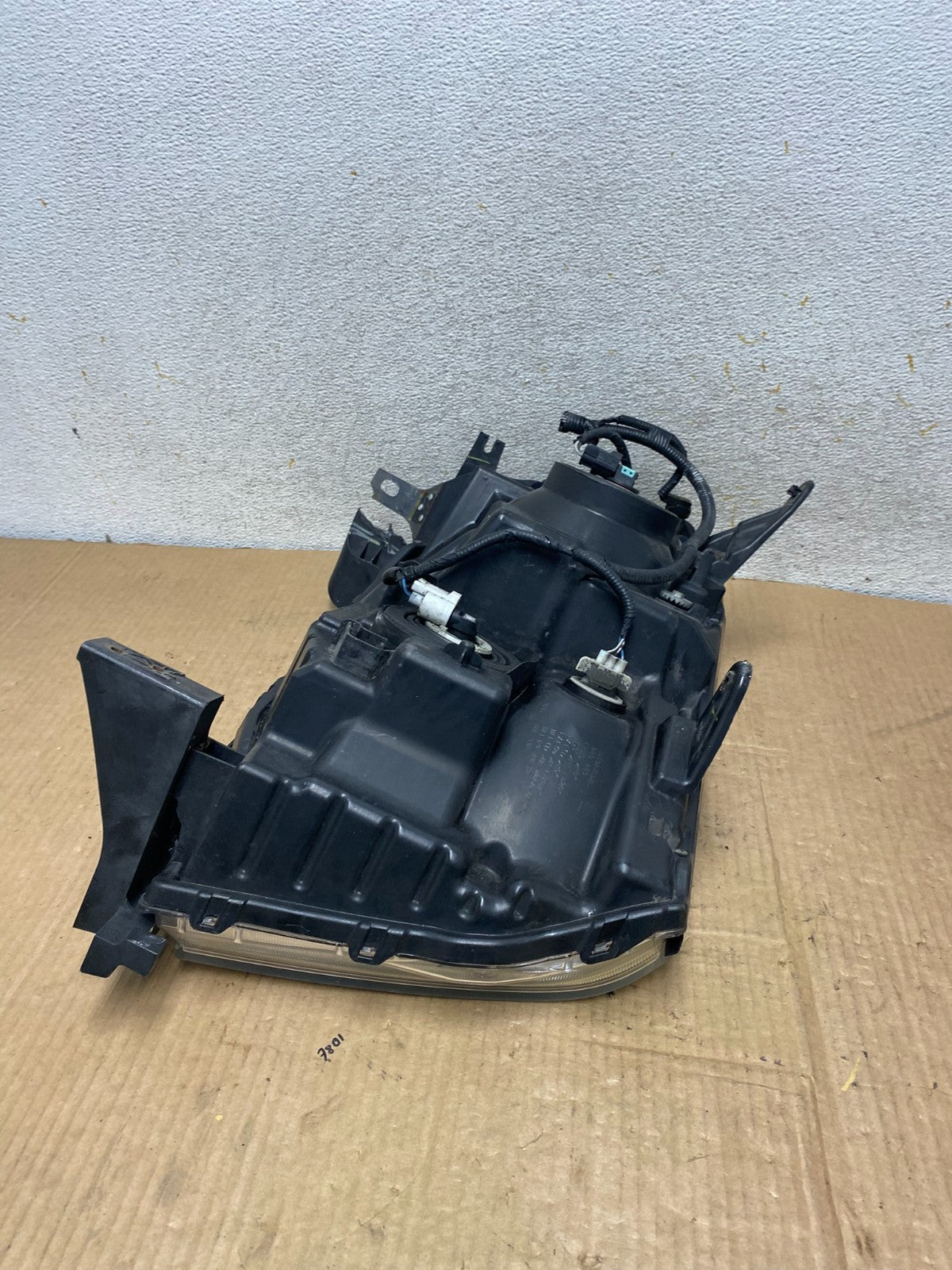 2013 to 2015 Honda Pilot Left Driver LH Side Halogen Headlight AI7965 DW9