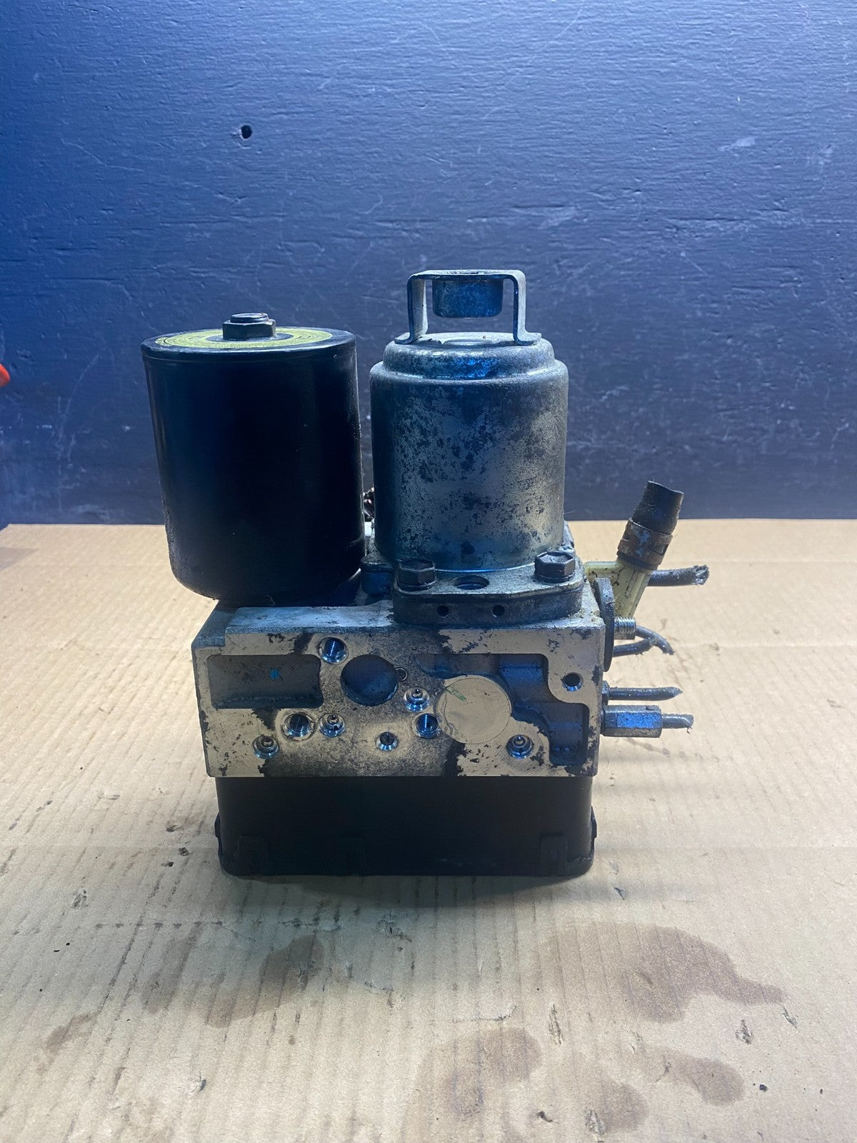 2004 - 2009 Toyota Prius ABS Brake Pump Anti Lock Module AD0473 DW5