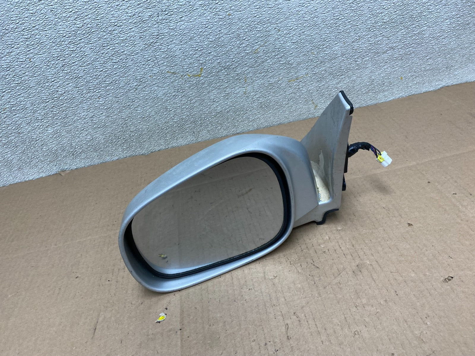 2004 - 2006 Suzuki Grand Vitara XL-7 Left Driver View Door Mirror W0607 DW4