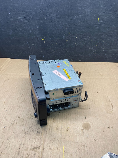 2006-2009 Mercedes W251 R350 Head Command Navigation Radio Player P0002 DG2