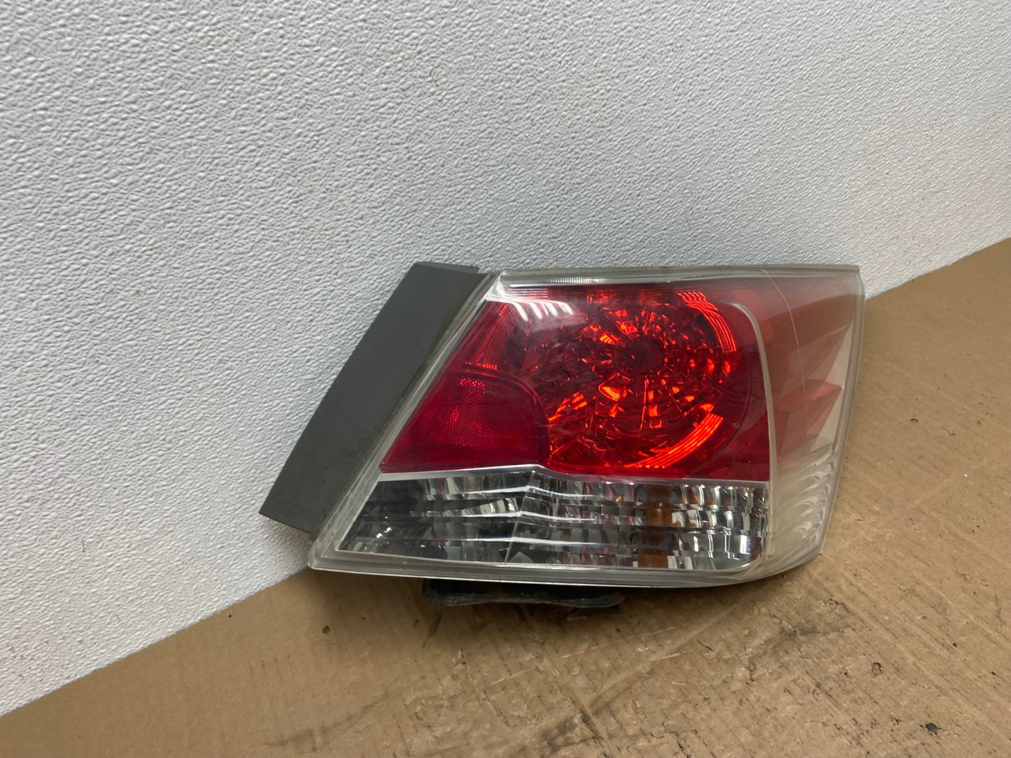 2008 to 2012 Honda Accord Sedan Tail light Right Passenger RH Side AB8402 LK2