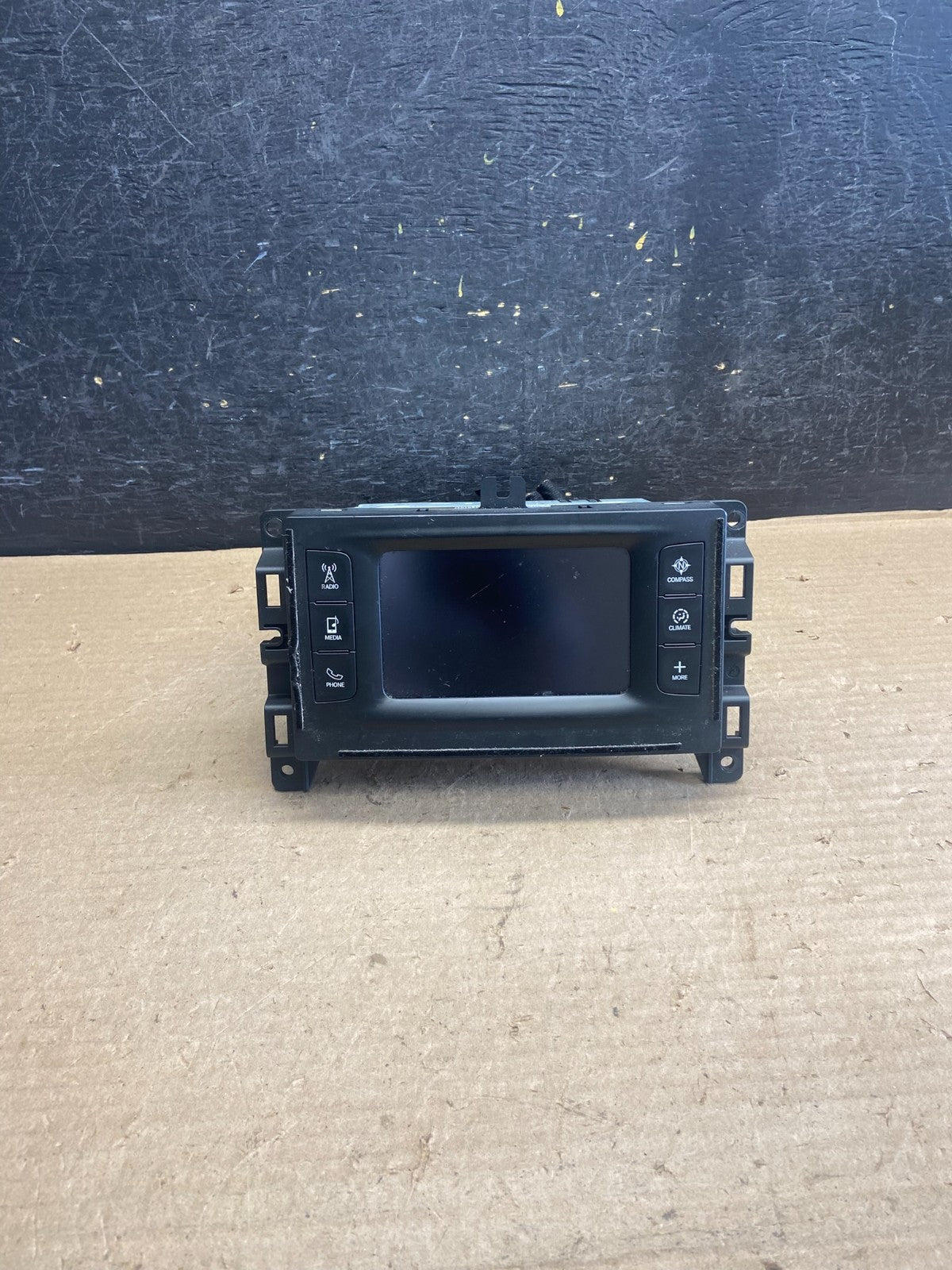 2015 to 2016 Chrysler 200 Radio Receiver Display Screen Player ah5295 DG0