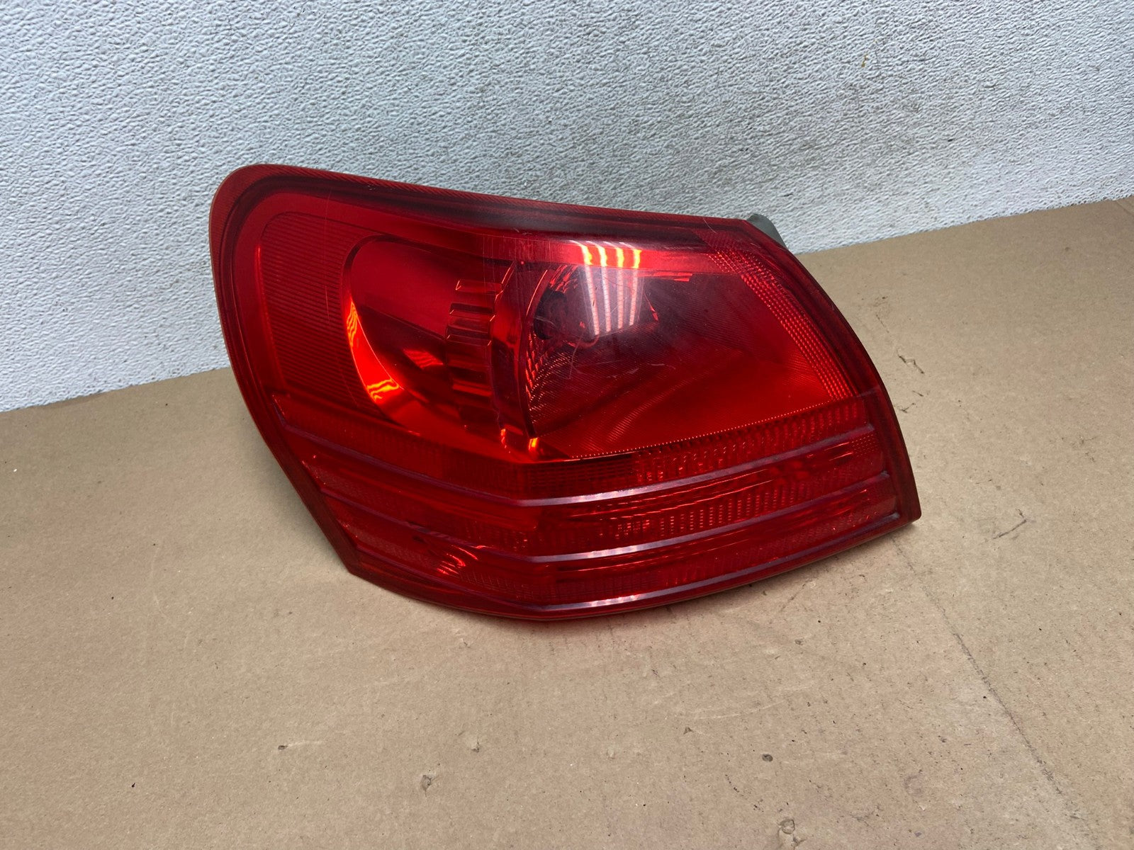 2008 to 2015 Nissan Rogue Left Driver Lh Side Tail Light AG4579 LK0