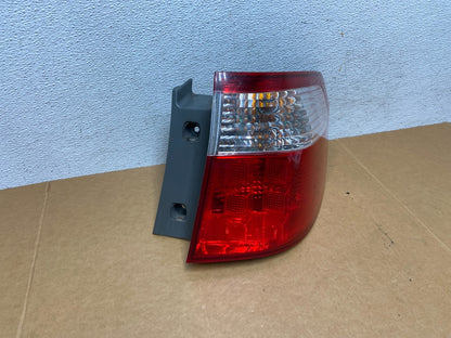 2005 2006 2007 Honda Odyssey Right Passenger RH Side Tail Light AD8909 DW2