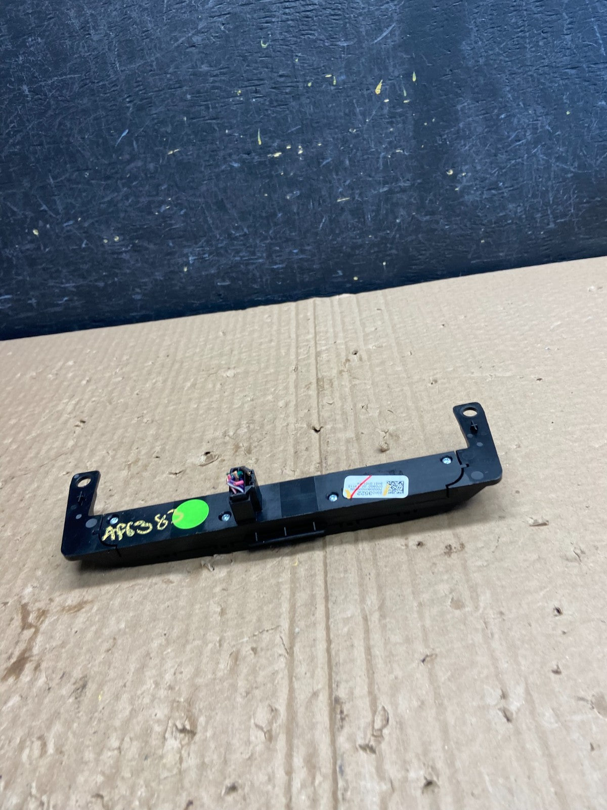 2013 - 2017 Buick Enclave Center Dash Hazard Waring Multi Switch AF6383 DG4