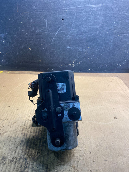 2012-2013 BMW 328i 325i F30 ABS Anti Lock Brake Pump 3451 6762113 z2436 DG2