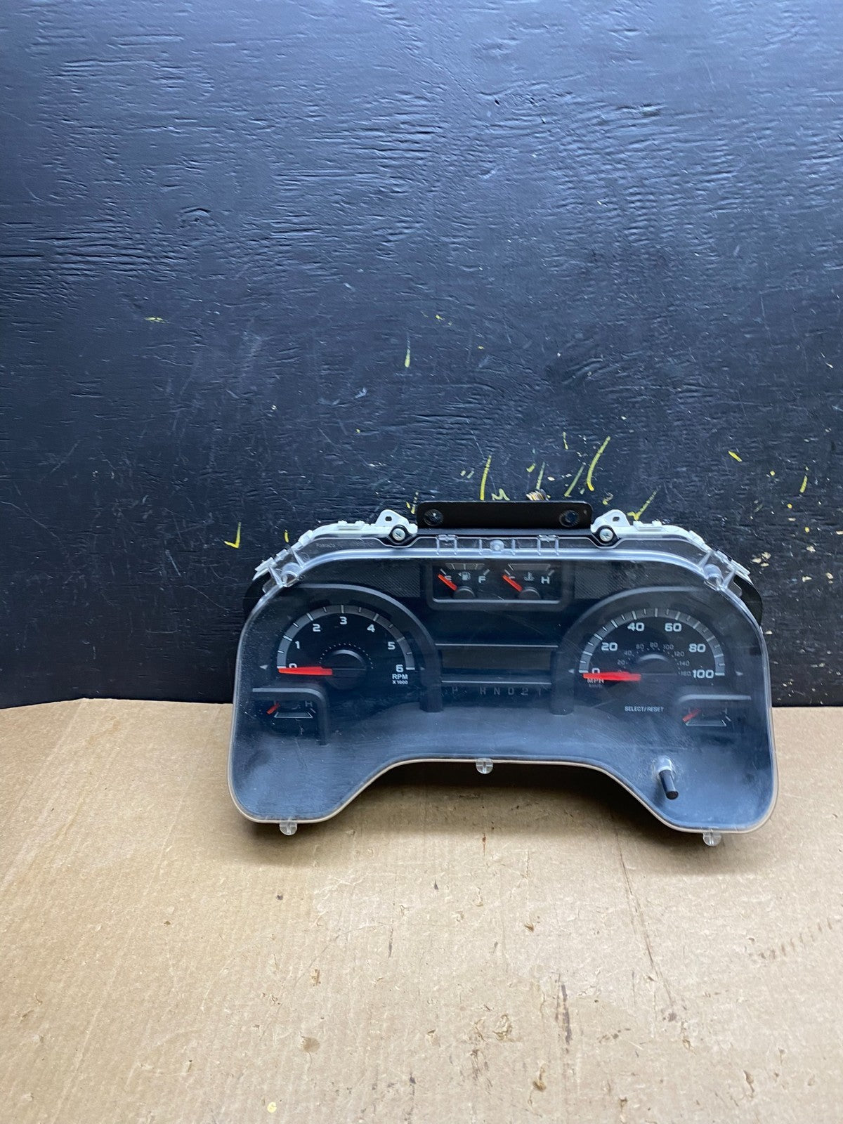 2009 Ford E150 E250 E350 VAN Gauge Speedometer Cluster Z4308 DG0