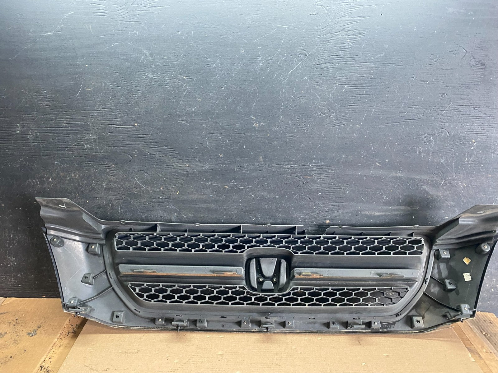 2003 2004 2005 Honda Pilot Front Upper Grill Grille Oem S1332 DG8