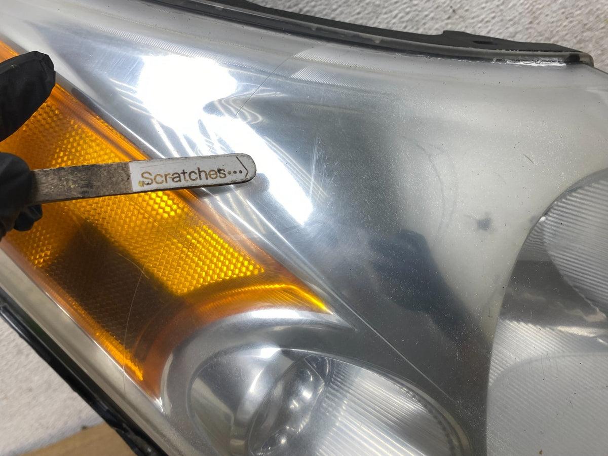 2007 to 2009 Suzuki XL-7 XL7 Right Passenger RH Side Headlight AH9267 DW3