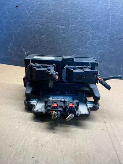 2005 Jeep Grand Cherokee Integrated Power Fuse Box Relay AG1591 DW1