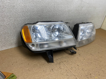 1999 - 2004 Jeep Grand Cherokee Left+Right Set Black Halogen Headlights W5217 DW1