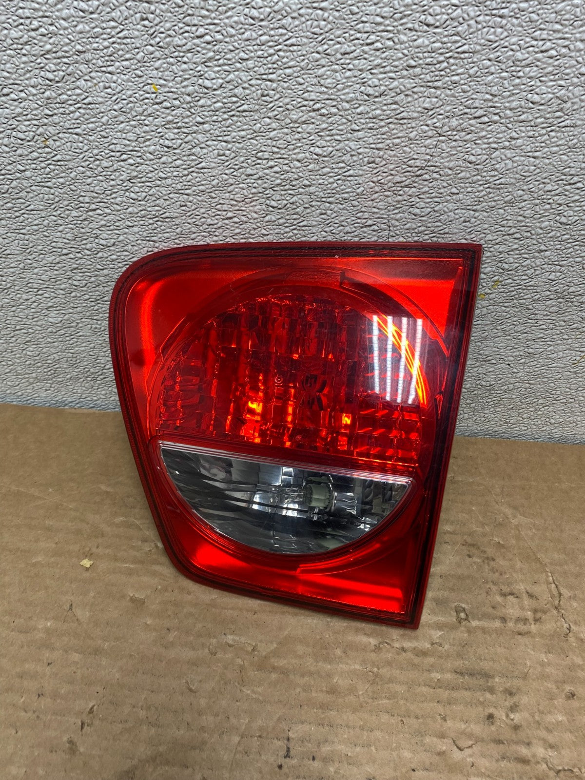 2008 to 2017 Toyota Sequoia Right Passenger RH Inner Tail Light Oem Z2619 DG0