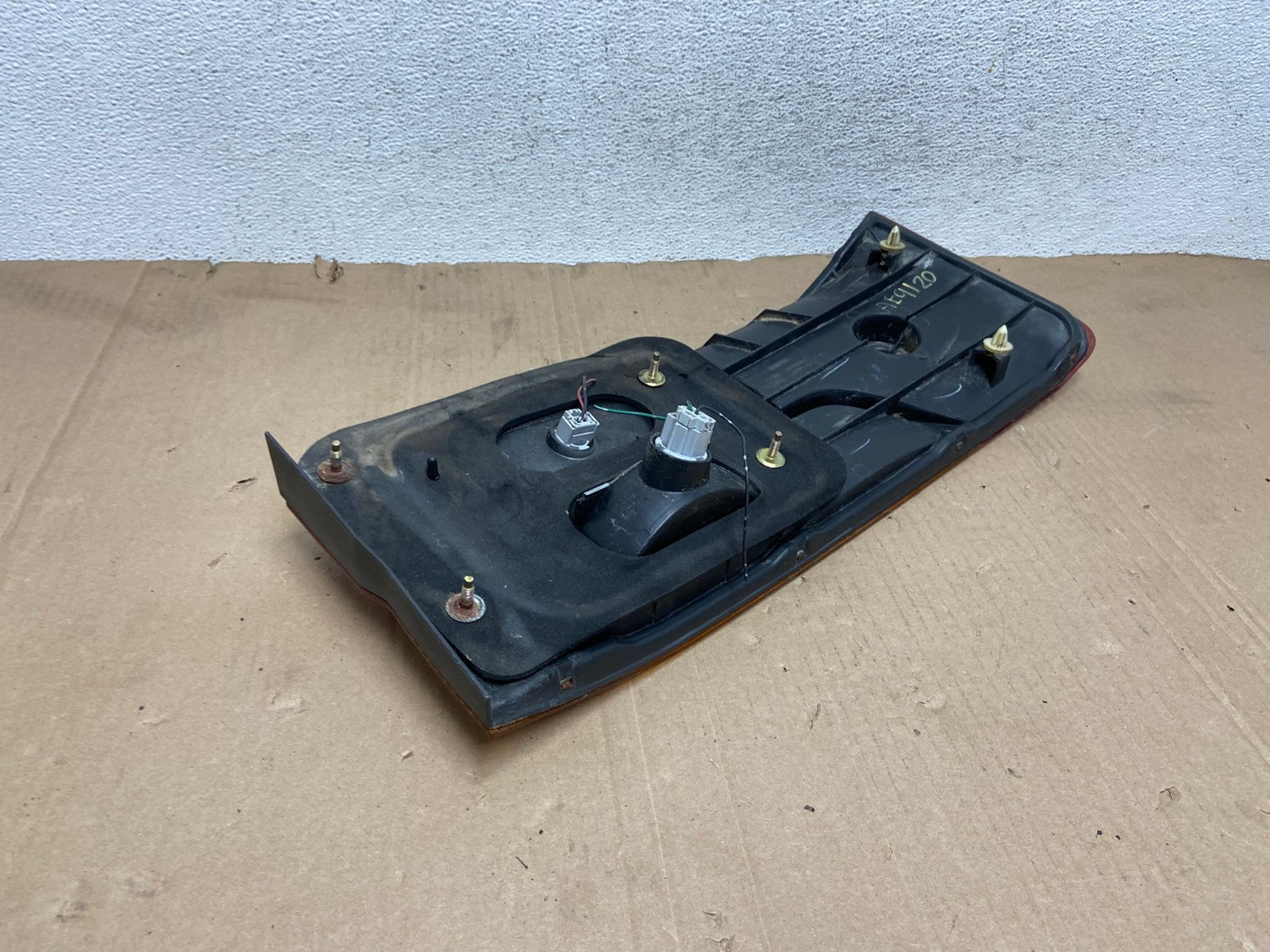 2002-2004 Honda Odyssey Right Passenger RH Side Tail Light Inner AE9120 LK4